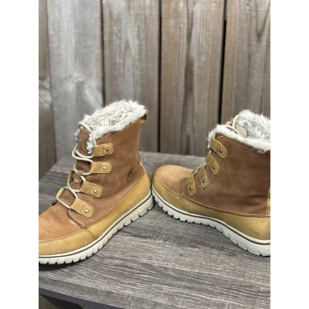 Womens Sorel Explorer Joan Tan Suede Faux Fur Lace Up Mid Winter Boots Size 10 M